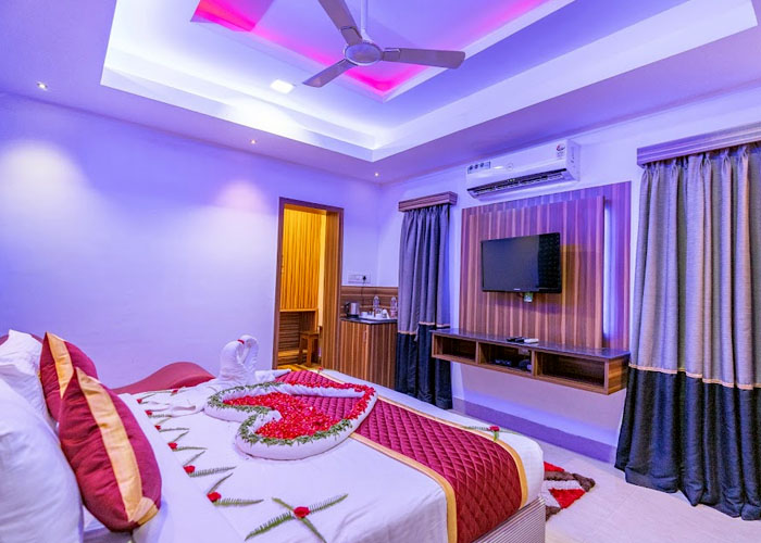 Deluxe Honeymoon Cottage